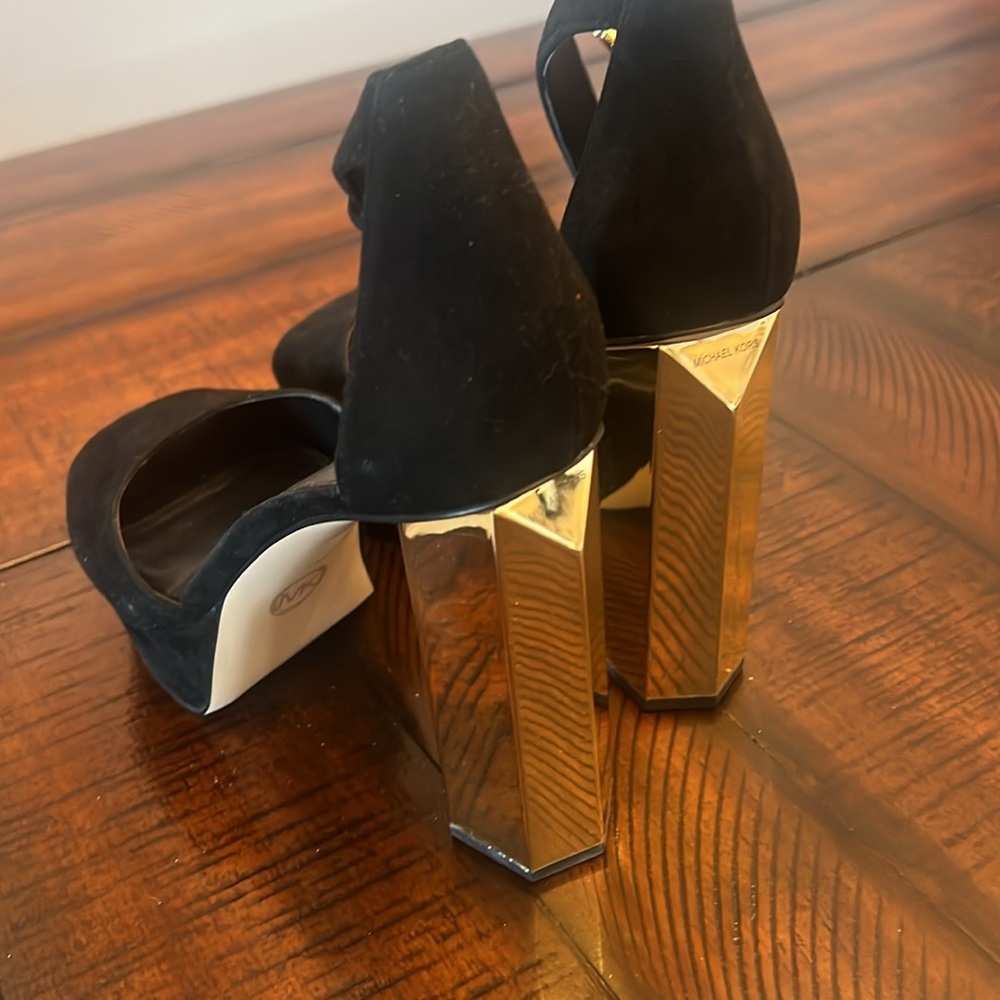 New - Picture 2 of 3